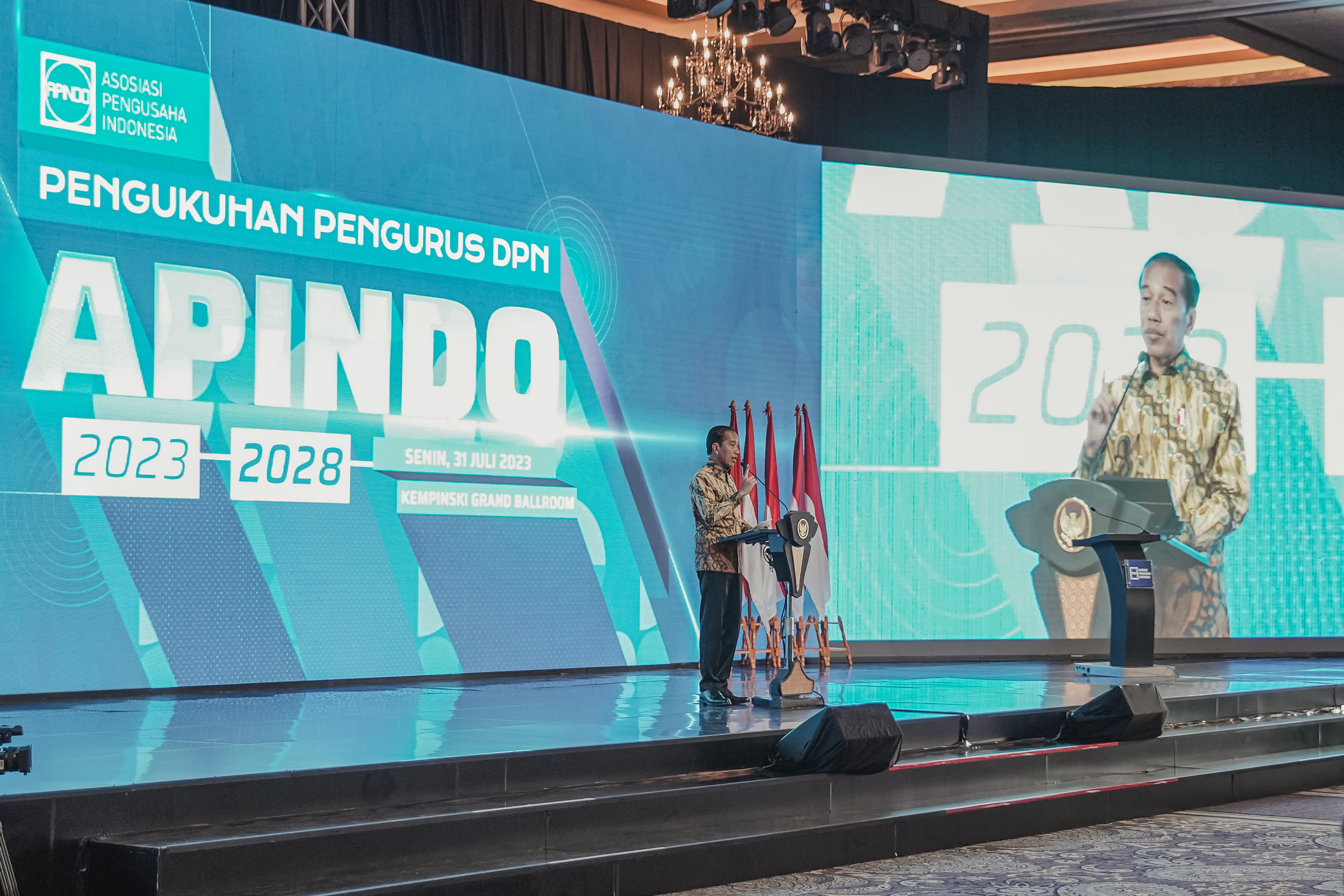 Hadiri Pengukuhan DPN Apindo 2023-2028, Presiden Apresiasi Pengusaha Turut Tangani Stunting